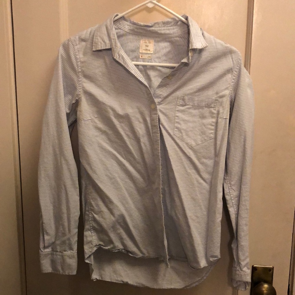 Gap Fitted Boyfriend button-down shirt